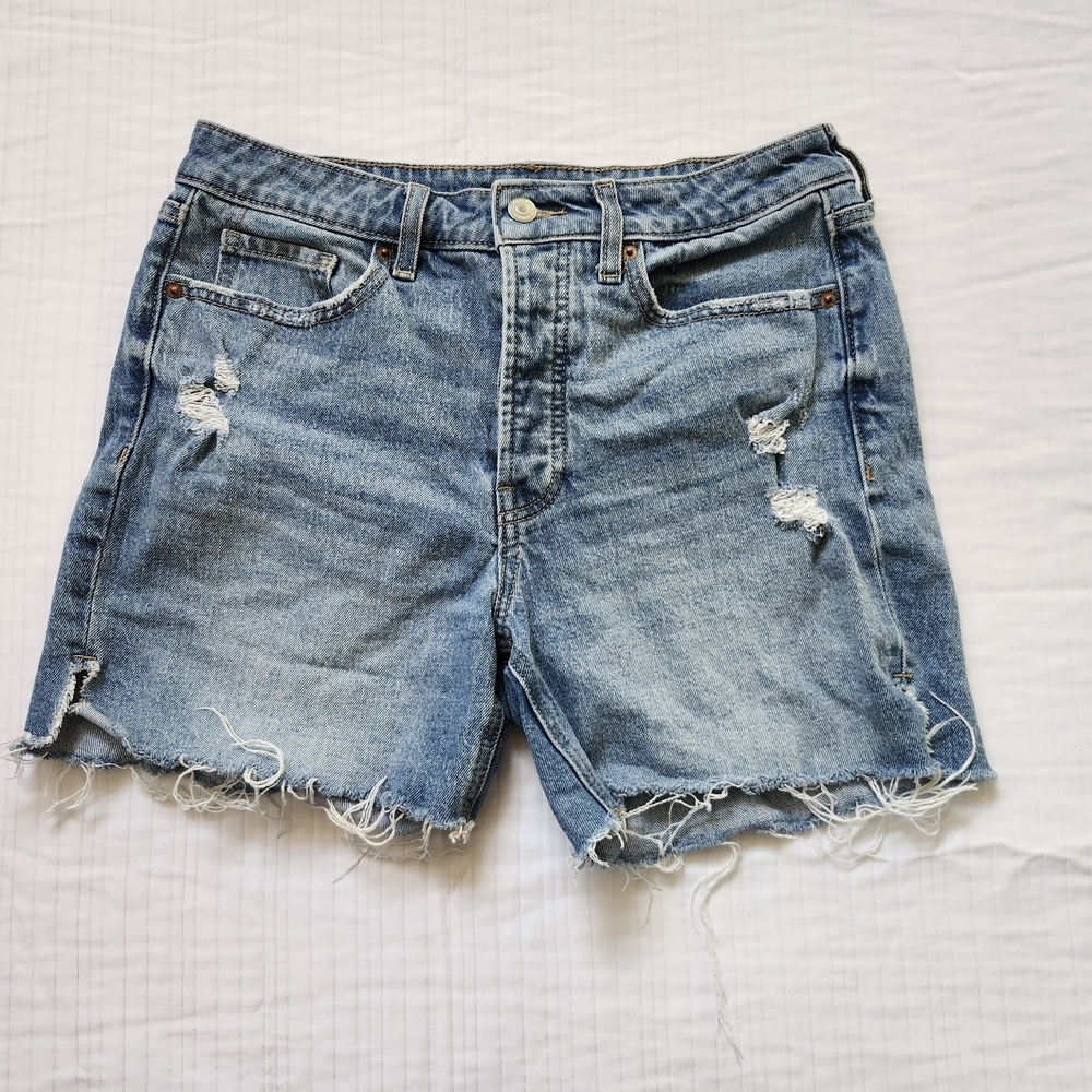 Old Navy High-Rise OG Straight Blue Jean Shorts